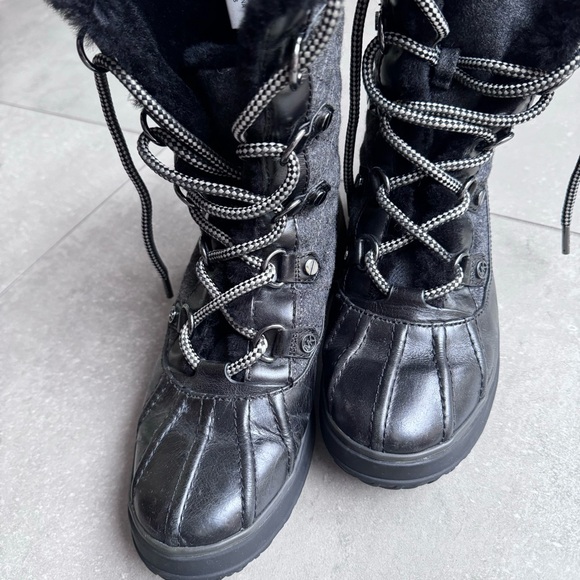 Women’s Michael Kors Winter Snow Boots - Picture 5 of 5